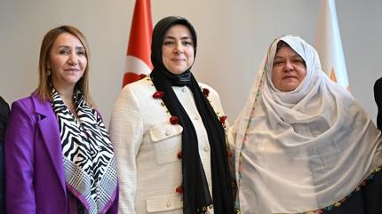 AK Parti'den Belediye Ba�kan� G�ne�'e destek