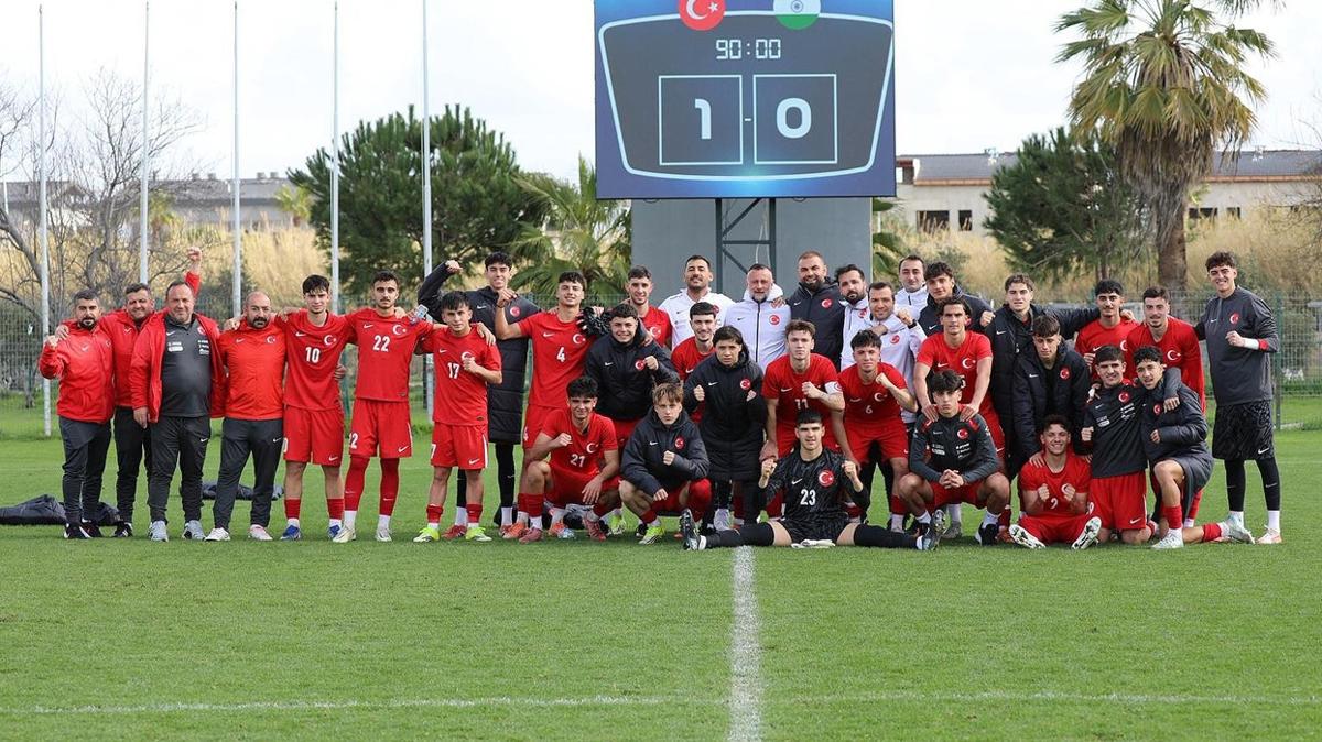 milli futbol tak�m� ma� hindistan foto�raflar� resimleri