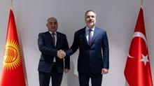 Bakan Fidan, K�rg�zistan Meclis Ba�kan� Turgunbek uulu ile bir araya geldi