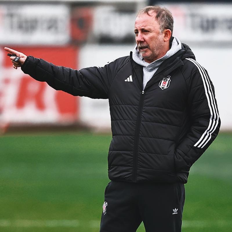 Be�ikta�'ta Ba�ak�ehir mesaisi devam ediyor