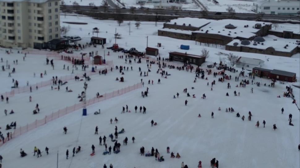 Bitlis  El Aman Kayak Merkezi'ndeki yo�unluk havadan g�r�nt�lendi