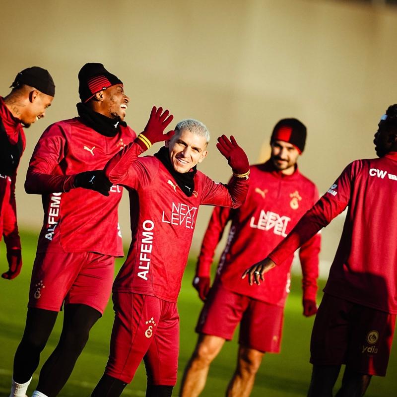 Galatasaray'da Ey�pspor mesaisi ba�lad�