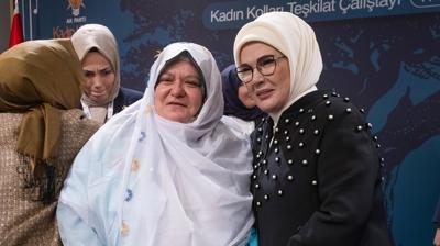 Belediye Ba�kan�'na k�yafet �zerinden �irkin hakaret! Emine Erdo�an: Hala m�cadele etmemiz, a�mam�z gereken bir �n yarg� bariyeri var