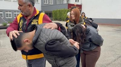 Film gibi doland�r�c�l�k! Dubl�rle bankalardan milyonlar �ektiler