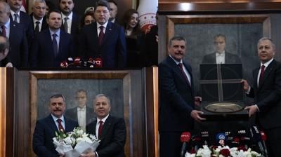 Kabine'de bayrak de�i�imi: �ift�i ve G�rlek g�revleri devrald� 