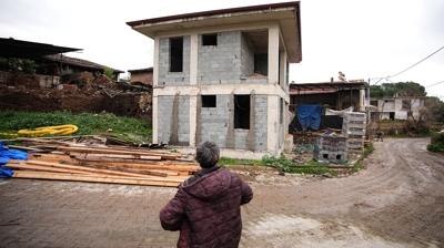 �zmir'e yard�ma devlet ko�tu! K�l olan y�zlerce yuva in�a ediliyor