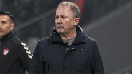 Be�ikta� kritik viraja giriyor! 1 ayda 6 ma�