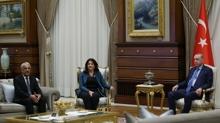Ba�kan Recep Tayyip Erdo�an, DEM Parti heyeti aras�nda g�r��me ba�lad�.