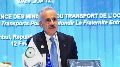 Filistin vurgusu! Bakan Uralo�lu: Her t�rl� deste�i vermemiz gerek