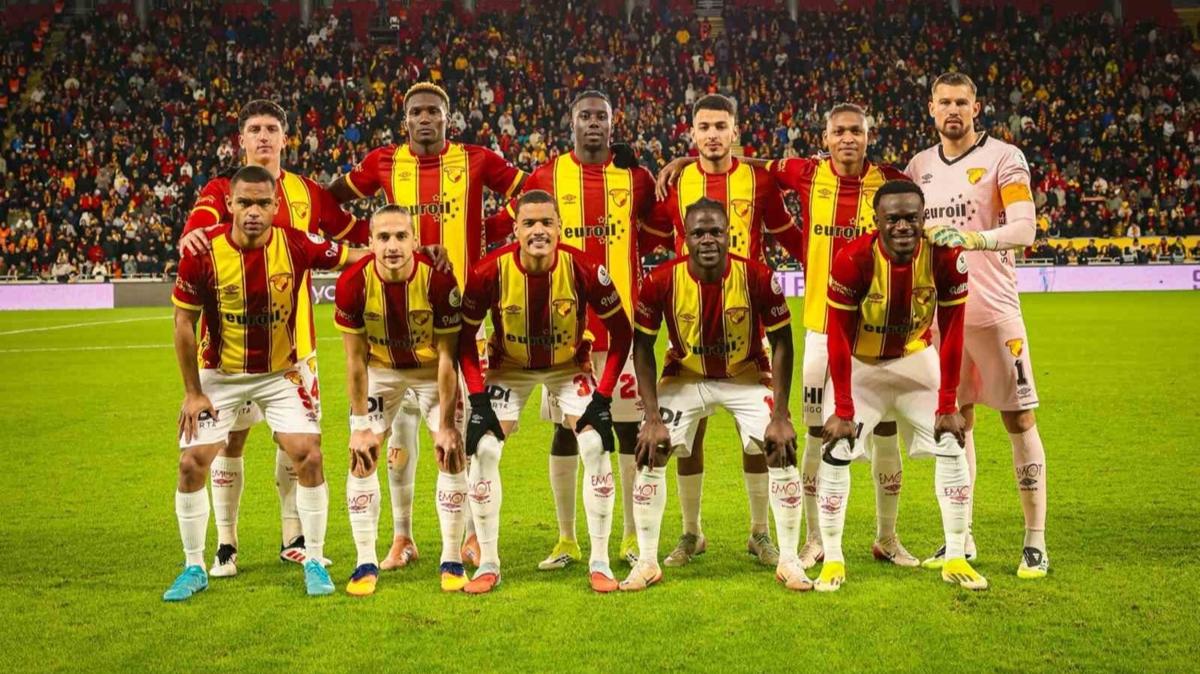 g�ztepe s�per lig futbol foto�raflar� resimleri