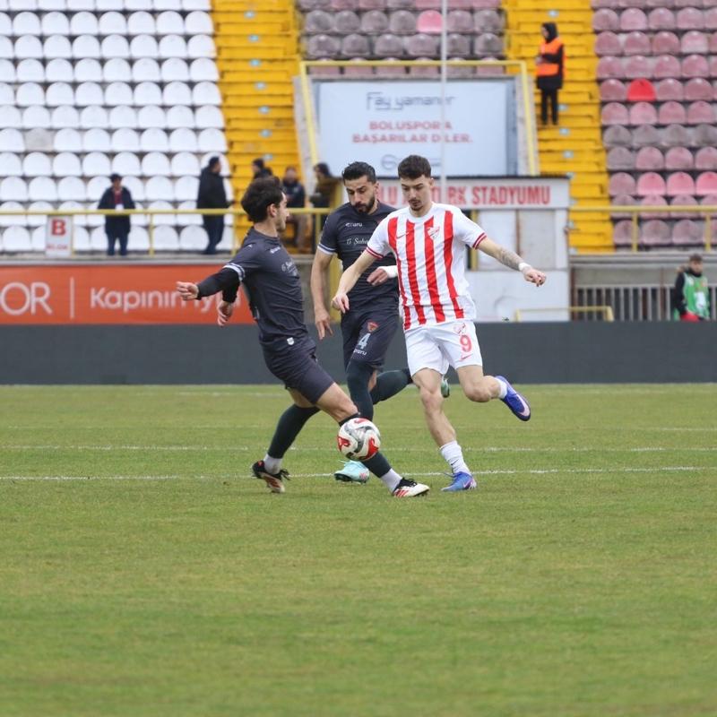 Boluspor, sahas�nda 3 golle g�ld�