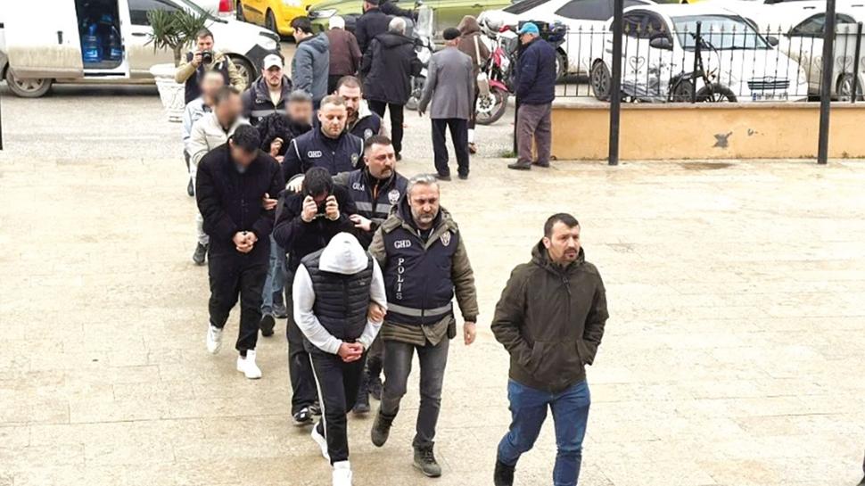 Casper liderinden diplomatik firar