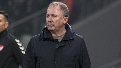 Be�ikta�'�n rakibi Ba�ak�ehir! Sergen Yal��n, 11'ini netle�tiriyor