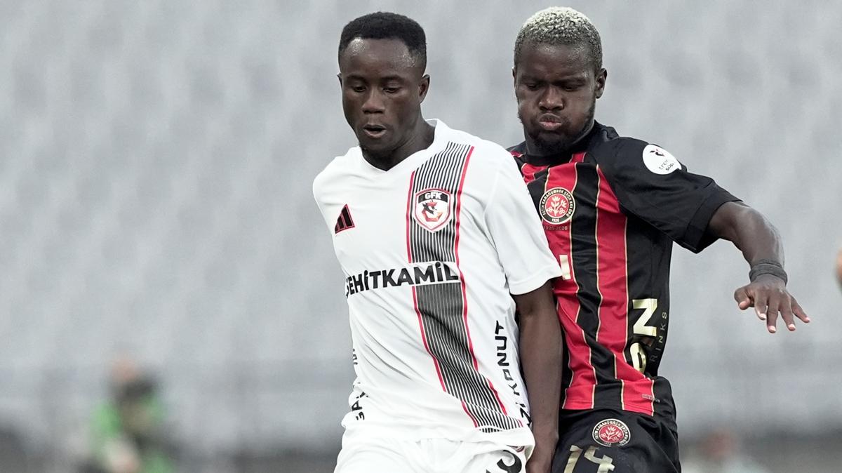 Drissa Camara gaziantep fk s�per lig pfdk foto�raflar� resimleri