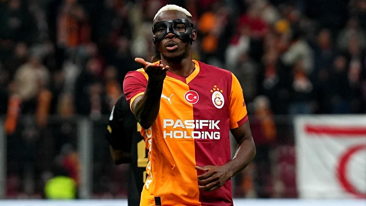 victor osimhen galatasaray transfer foto�raflar� resimleri