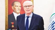 CHP'li ba�kana yolsuzluktan 7 y�l