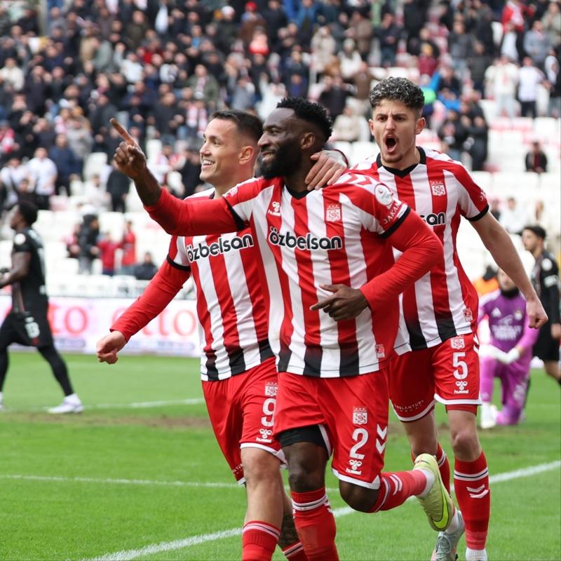 6 goll� ma�ta Sivasspor ile Vanspor, puanlar� payla�t�