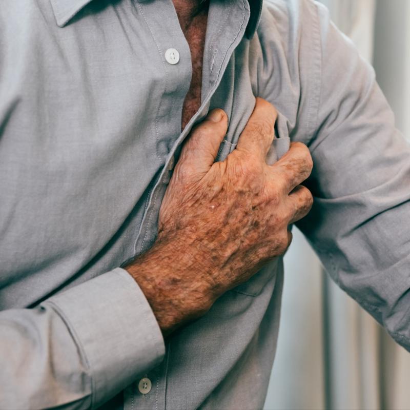 Basit ama tehlikeli... Mide bulant�s� kalbe i�aret eder mi?