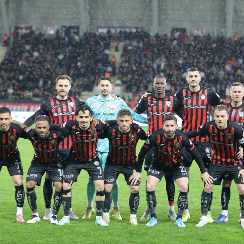 �orum FK'n�n evindeki yenilmezlik serisi sona erdi