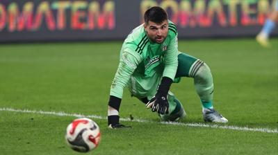 Be�ikta� kalesini korumakta zorlan�yor