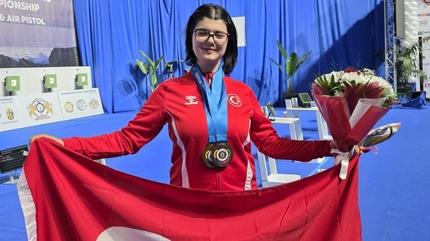 Milli atıcı Elif Berfin Altun, Avrupa şampiyonu!