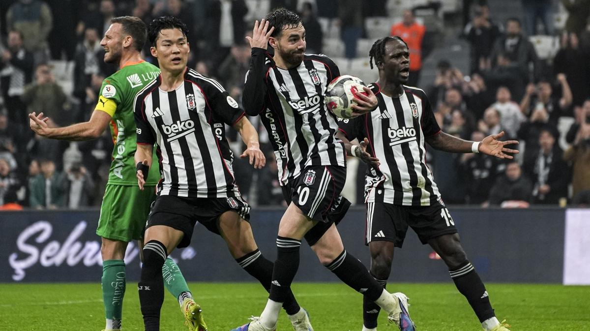 be�ikta� s�per lig ba�ak�ehir foto�raflar� resimleri