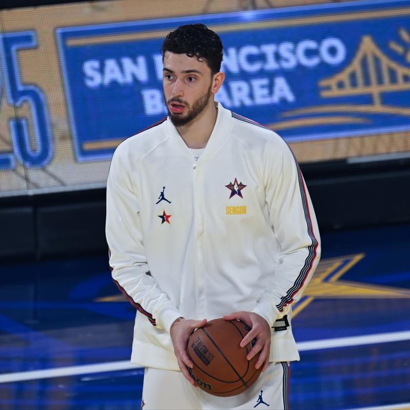 Alperen �eng�n sahneye ��k�yor! NBA'de All-Star heyecan�