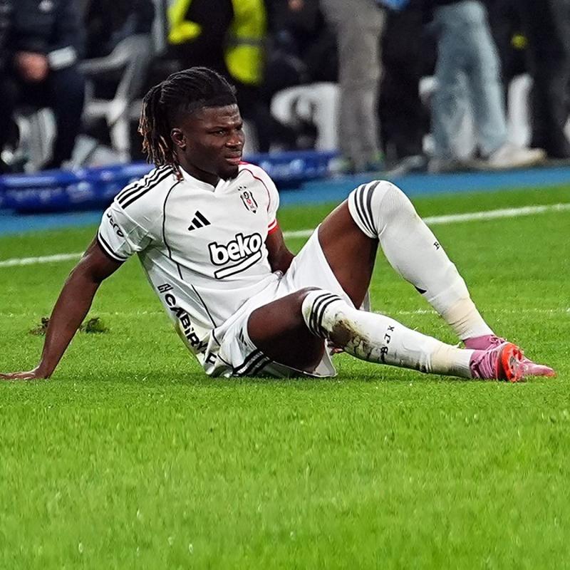 Be�ikta�'ta �ok sakatl�k! Ma�a devam edemedi