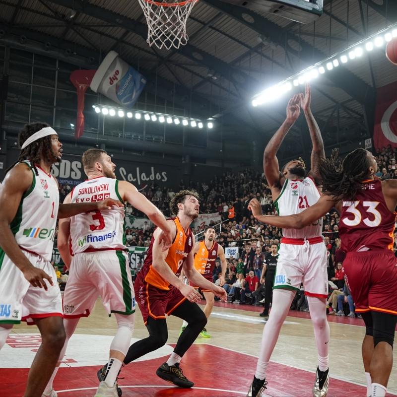 Galatasaray, Kar��yaka'y� deplasmanda devirdi