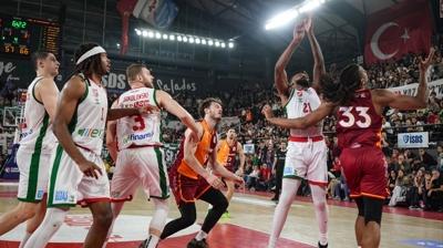 Galatasaray, Kar��yaka'y� deplasmanda devirdi