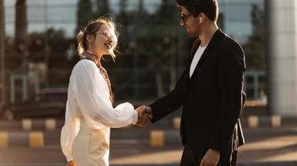 �lk bulu�mada erkeklerin en �ok dikkat etti�i 3 detay! Kad�nlar�n �o�u fark�nda de�il