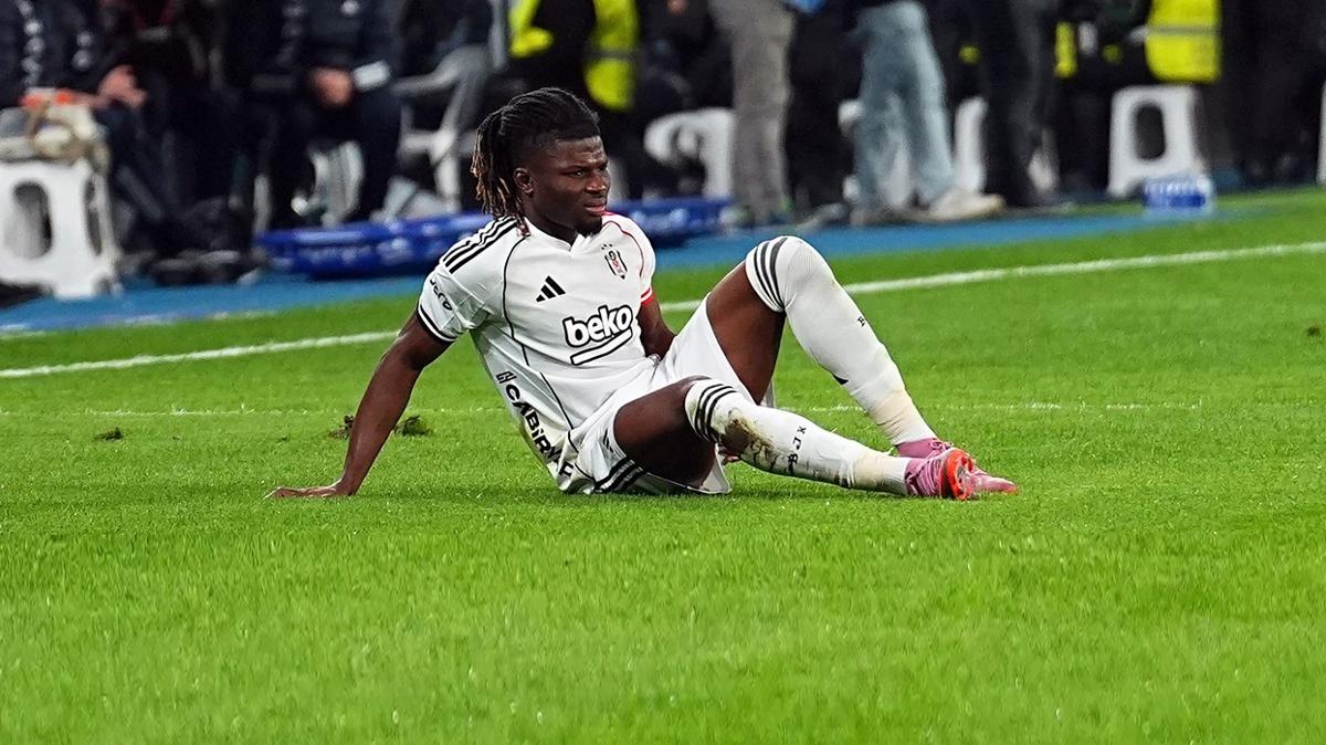 be�ikta� el bilal toure ba�ak�ehir foto�raflar� resimleri