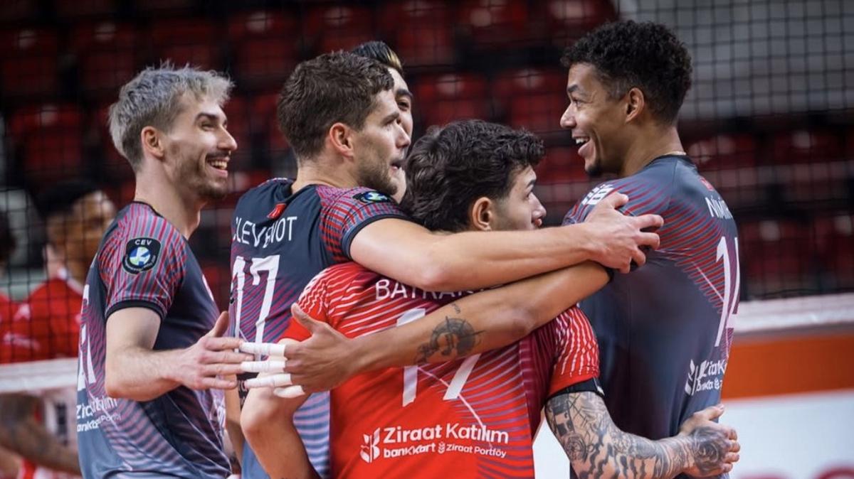 Ziraat Bankkart Efeler Ligi �stanbul Gen�likspor foto�raflar� resimleri