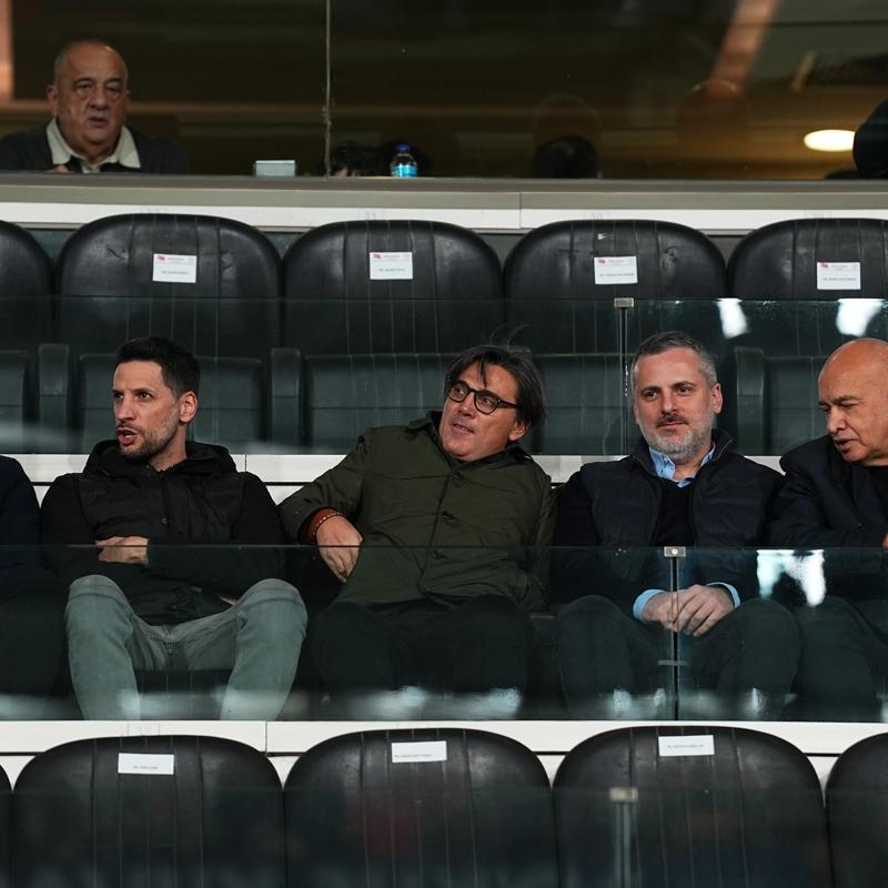 Vincenzo Montella, Ba�ak�ehir - Be�ikta� ma��n� trib�nde izledi