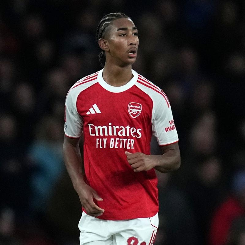 Arsenal, kupada 4 golle turlad�