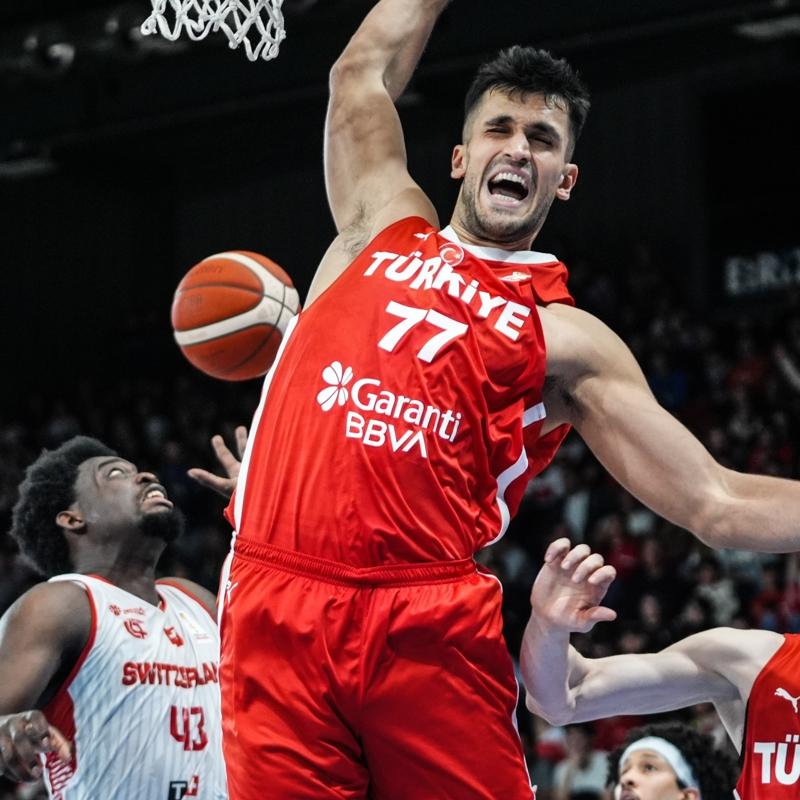 Galatasaray'dan �mer Faruk Yurtseven hamlesi