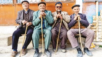 2050 i�in endi�e veren projeksiyon! Ya�l� n�fusu �ocuklar� ge�ecek