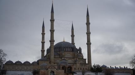 450 y�ll�k �aheser Selimiye yeniden ibadete a��l�yor! Ramazan'�n ilk g�n� dolup ta�acak