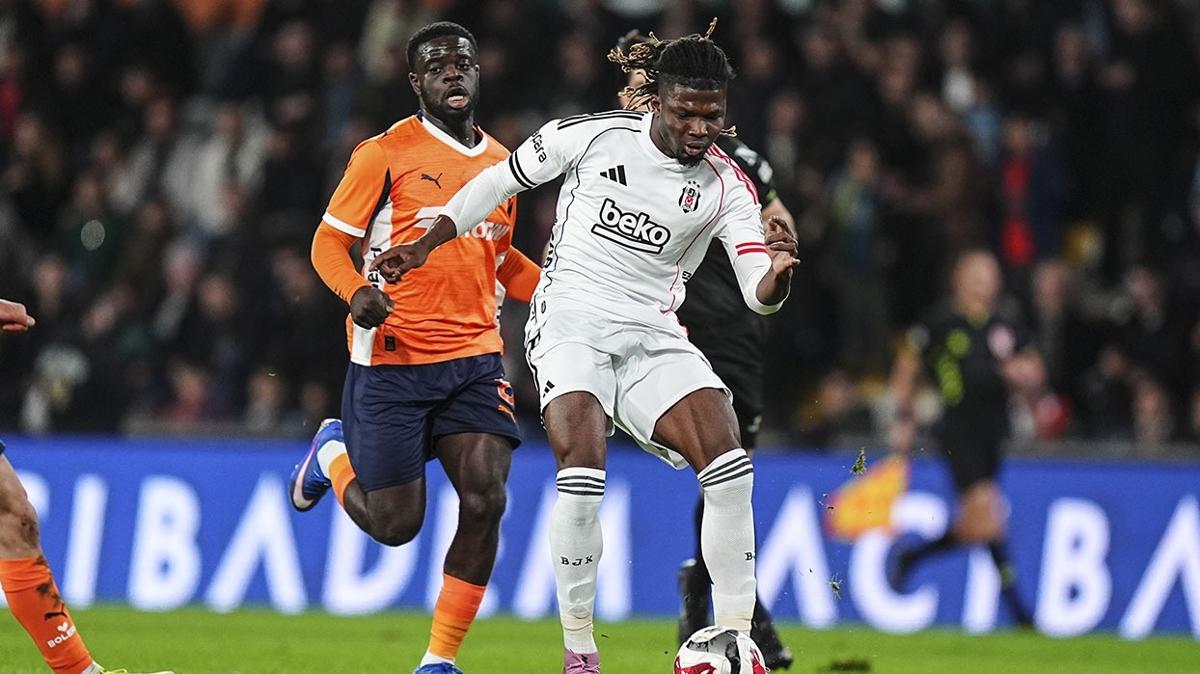 Be�ikta� El Bilal Toure Sakatl�k foto�raflar� resimleri