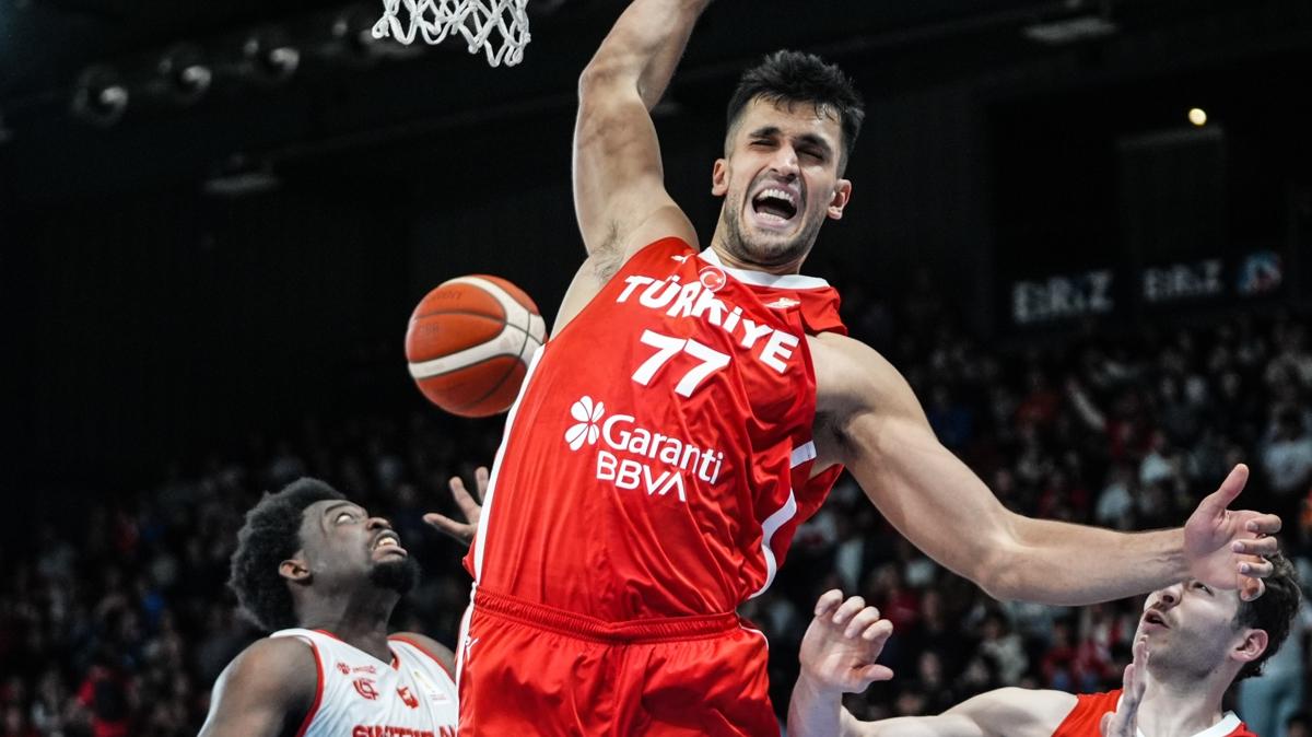 Galatasaray �mer Faruk Yurtseven transfer foto�raflar� resimleri