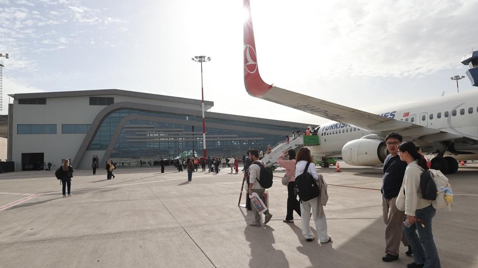Kapadokya'ya modern terminal: İlk yolcular ağırlandı