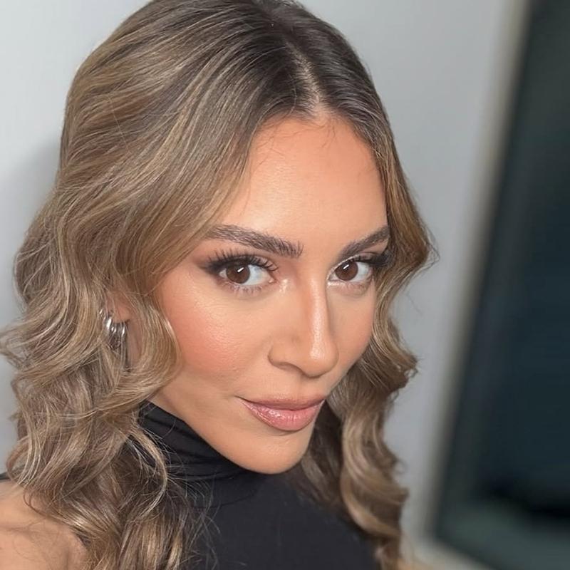 Sinem Kobal'dan selfie turu! Binlerce be�eni ald�