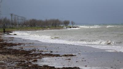 Marmara'n�n do�usu ve Bat� Karadeniz i�in f�rt�na uyar�s�