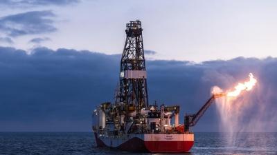 T�rkiye ile d�nya devi aras�nda imzalar at�ld�... Kom�uda petrol aranacak