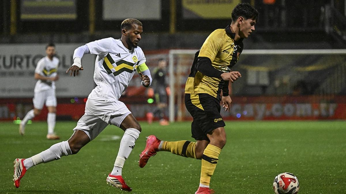 Esenler Erokspor �stanbulspor 26. hafta galibiyet foto�raflar� resimleri