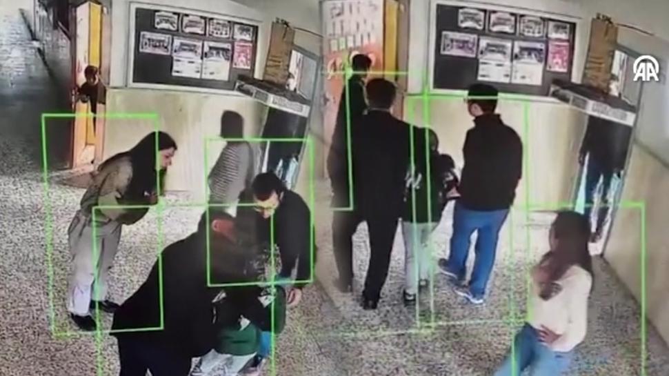 Boğazına kalem kapağı kaçtı! Müdürün soğukkanlı müdahalesi öğrenciyi kurtardı