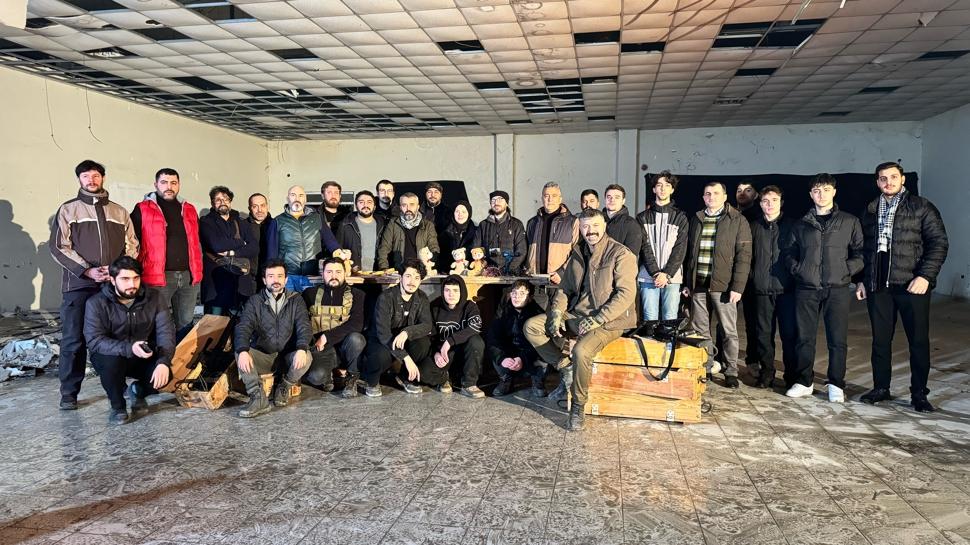 Filistinli gazetecilerin direni� �yk�s� �Buradan Gitmiyoruz� filmiyle beyazperdeye ta��n�yor