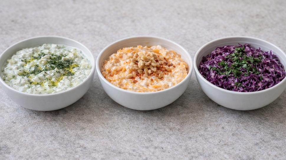 İftar için en kolay meze tarifleri: Kuru cacık, havuç tarator ve mor lahana mezesi nasıl yapılır?