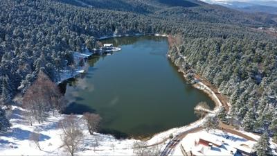 Karab�k ve Bolu'da kartpostall�k kar manzaras�... Y�ksek kesimler beyaza b�r�nd�