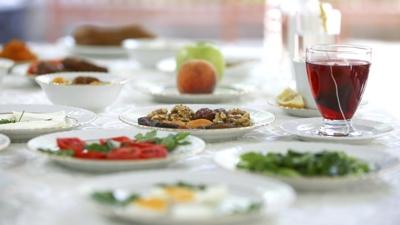 Sa�l�k Bakanl��� 'ramazanda sa�l�kl� beslenme �nerileri' payla�t�